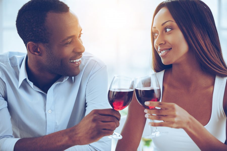 How to Avoid Men Who Are Emotionally Unavailable (and Find Mr. Right!)